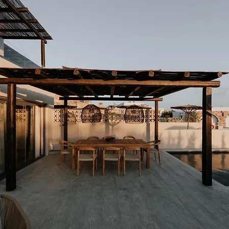 Onym Curated * Plaka (Naxos)