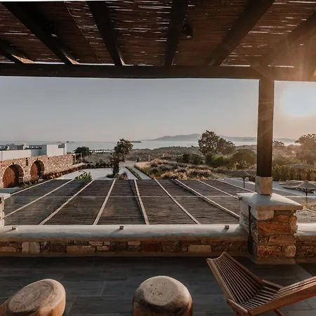 Onym Curated * Plaka (Naxos)