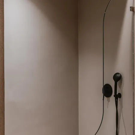 Onym Curated Willa Pláka